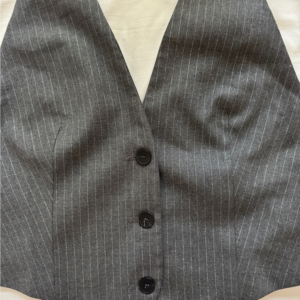 Vest Top - Picture 4 of 4